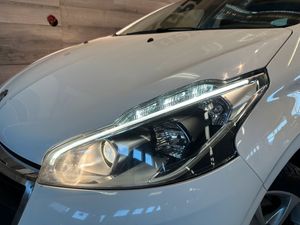 Peugeot 208 bild 21