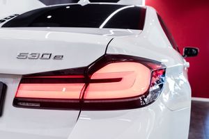 BMW 530 bild 11