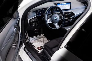 BMW 530 bild 14