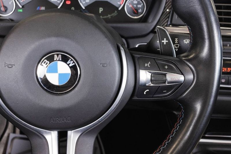 BMW M4 bild 21