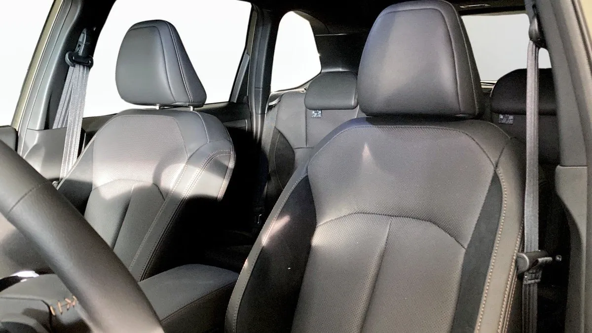 Vehicle image 21