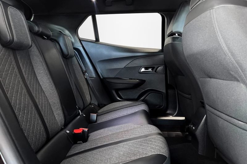 Peugeot 2008 bild 8