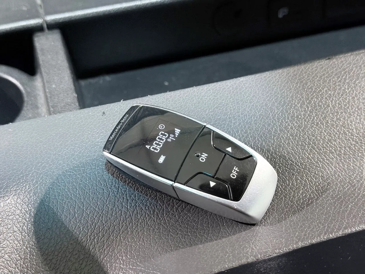 Vehicle image 28