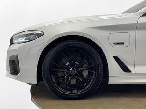 BMW 530 bild 9