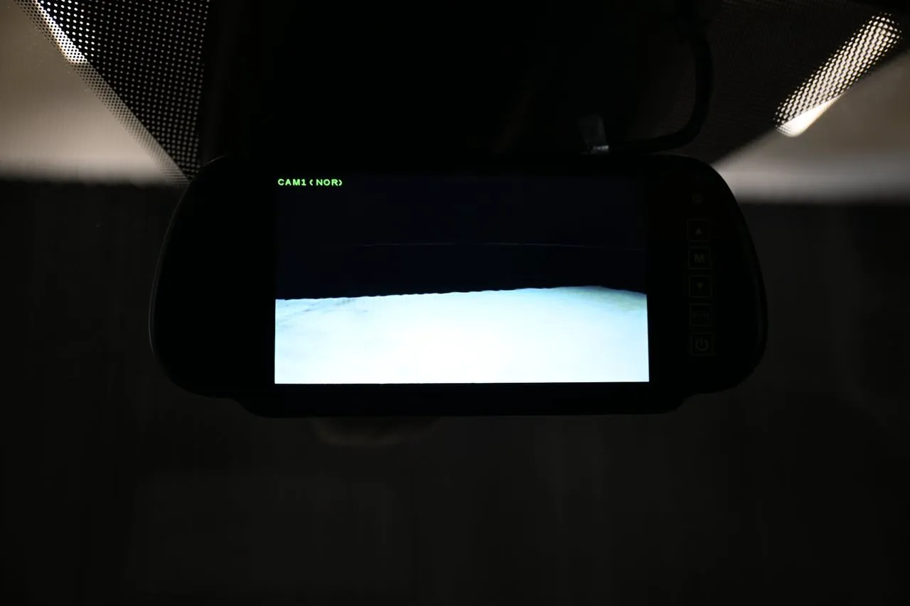 Vehicle image 22