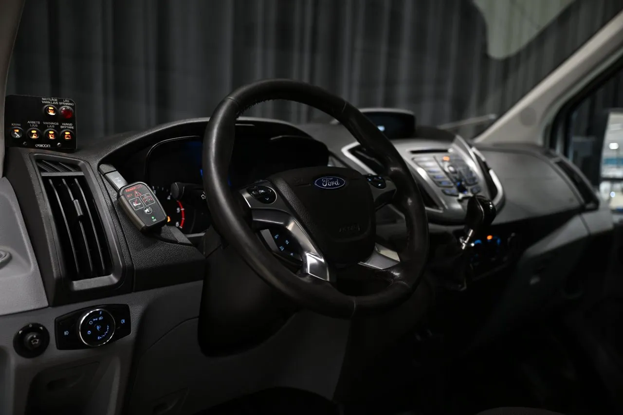 Vehicle image 31