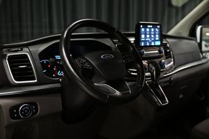 Ford Tourneo Custom bild 13