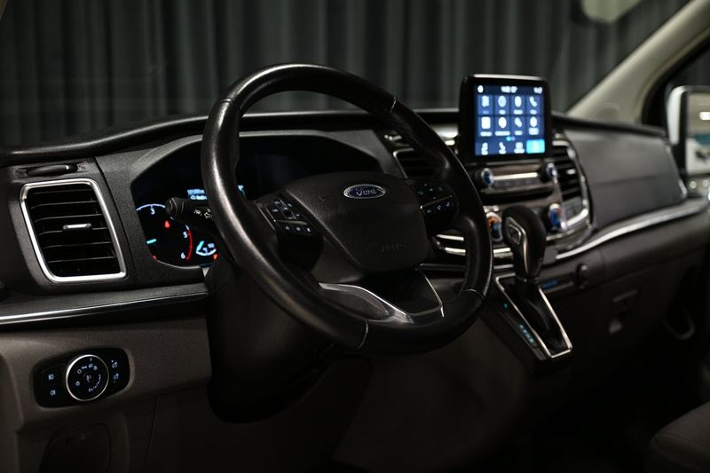 Ford Tourneo Custom bild 13