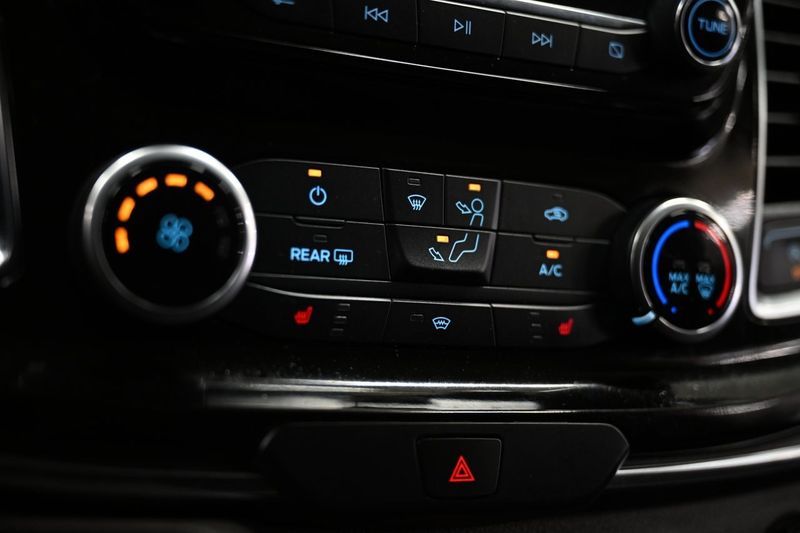 Ford Tourneo Custom bild 26