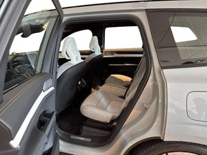 Volvo EX90 bild 8