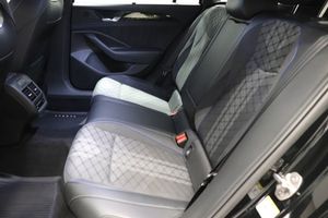 Volkswagen Passat bild 8
