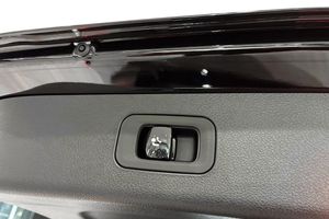 Mercedes E300 bild 13