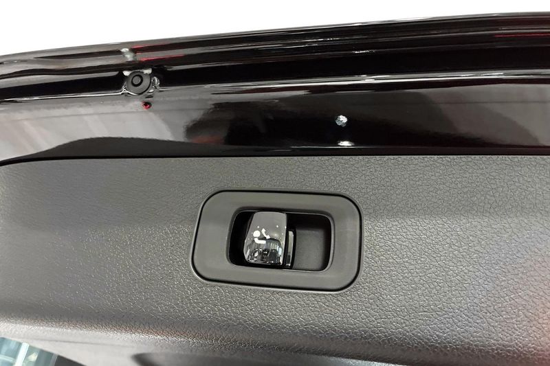 Mercedes E300 bild 13