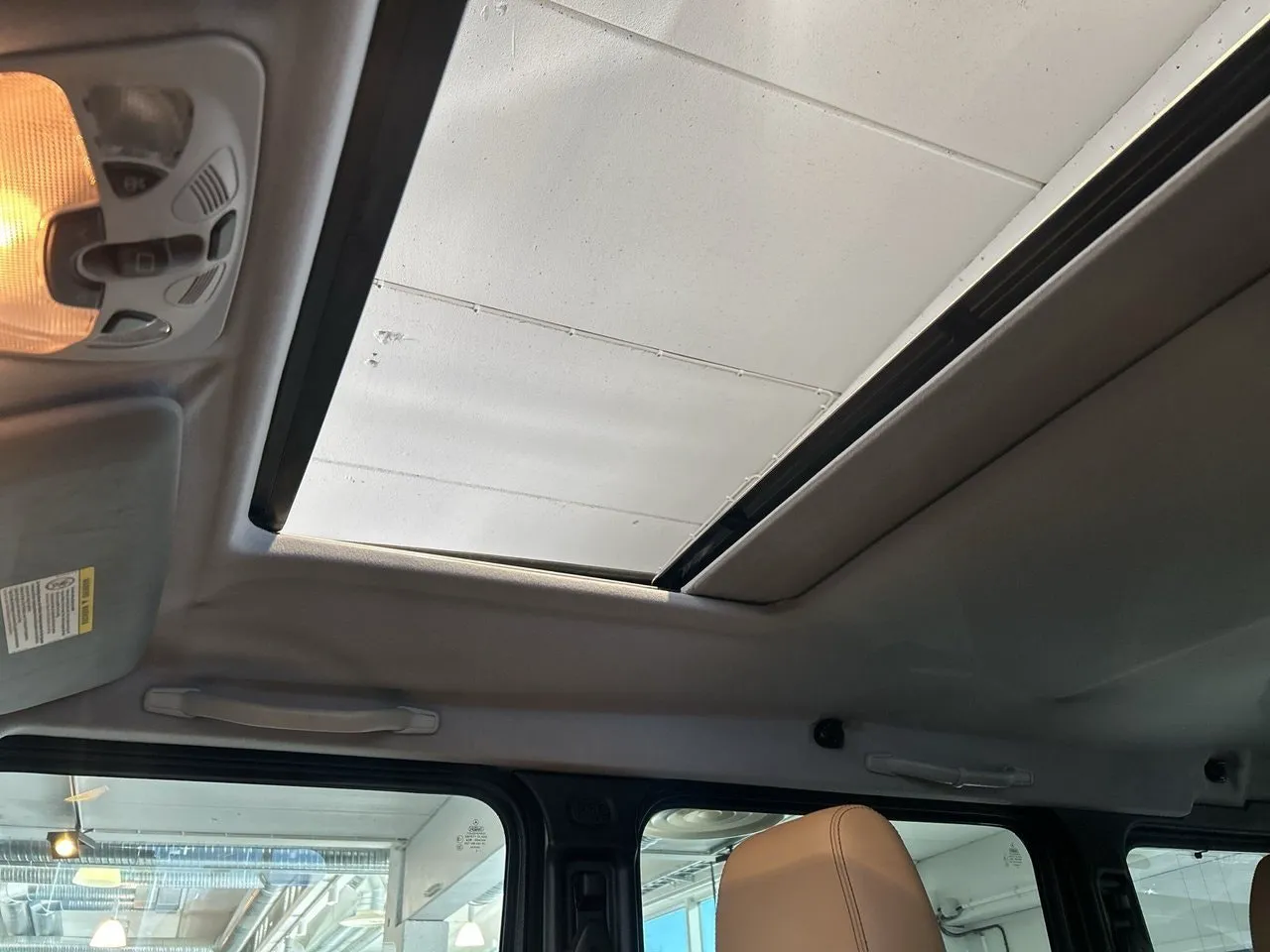 Vehicle image 22