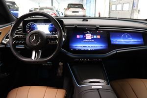 Mercedes E300 bild 8