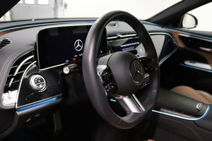 Mercedes E300 bild 17