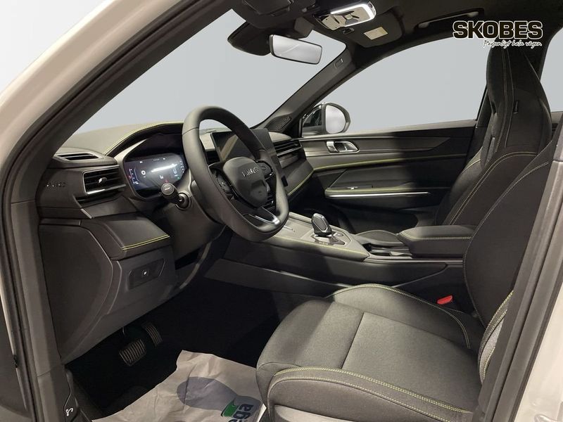Lynk & Co 01 bild 7