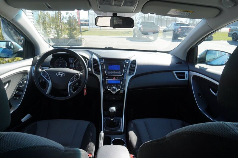 Hyundai i30 bild 24
