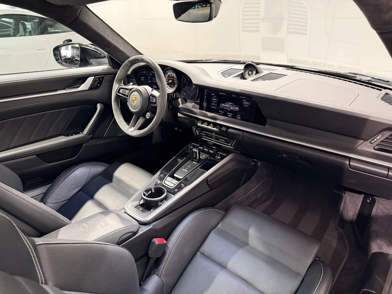 Vehicle image 30