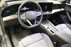 Volkswagen Passat bild 9