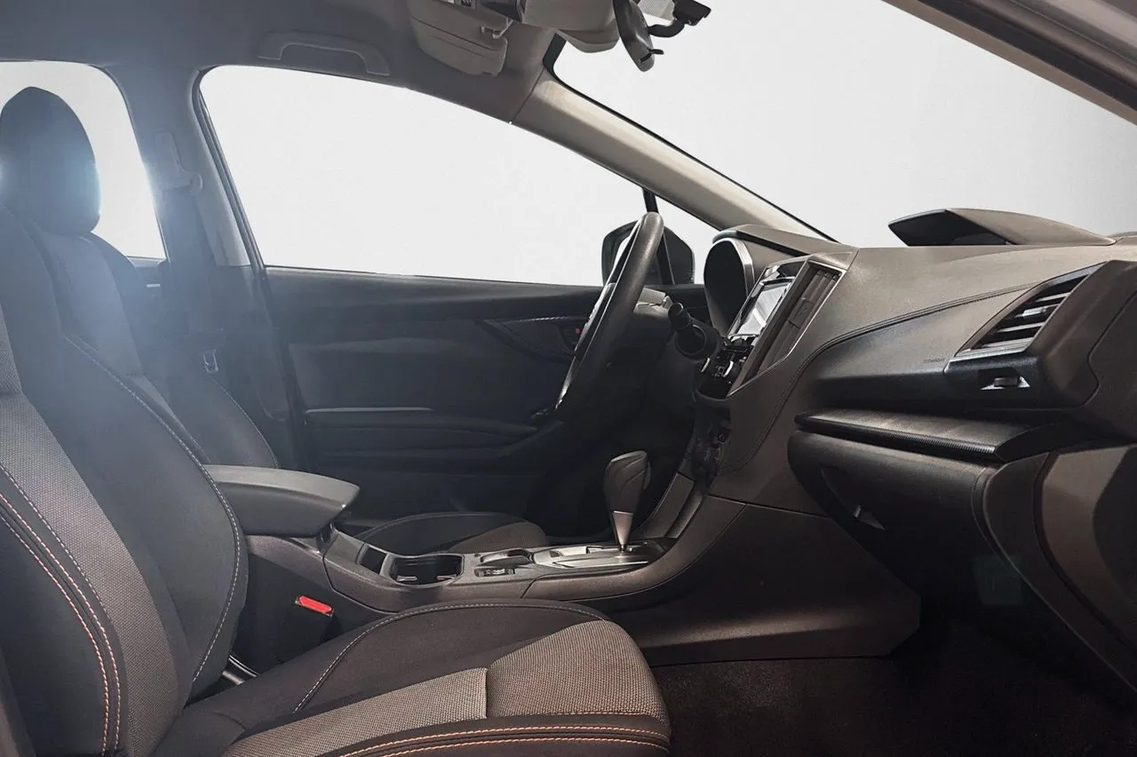 Vehicle image 18