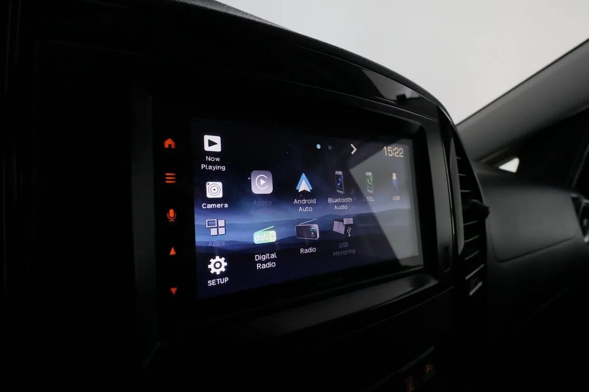 Vehicle image 15