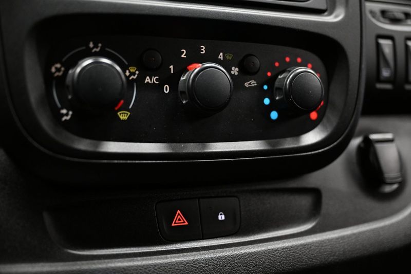 Opel Vivaro bild 19