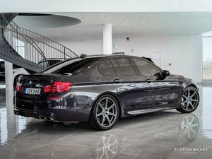 BMW M5 bild 2