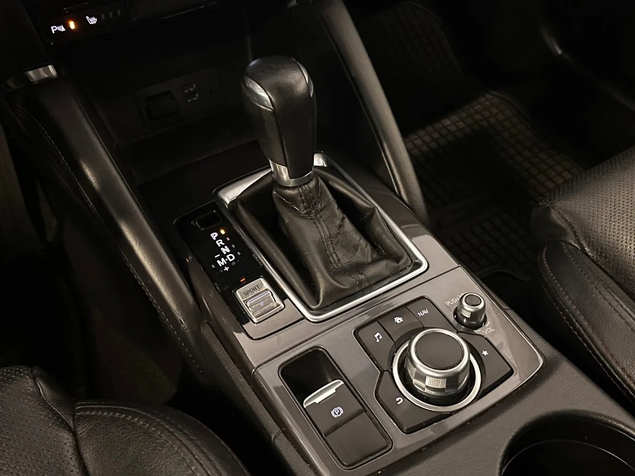 Vehicle image 20