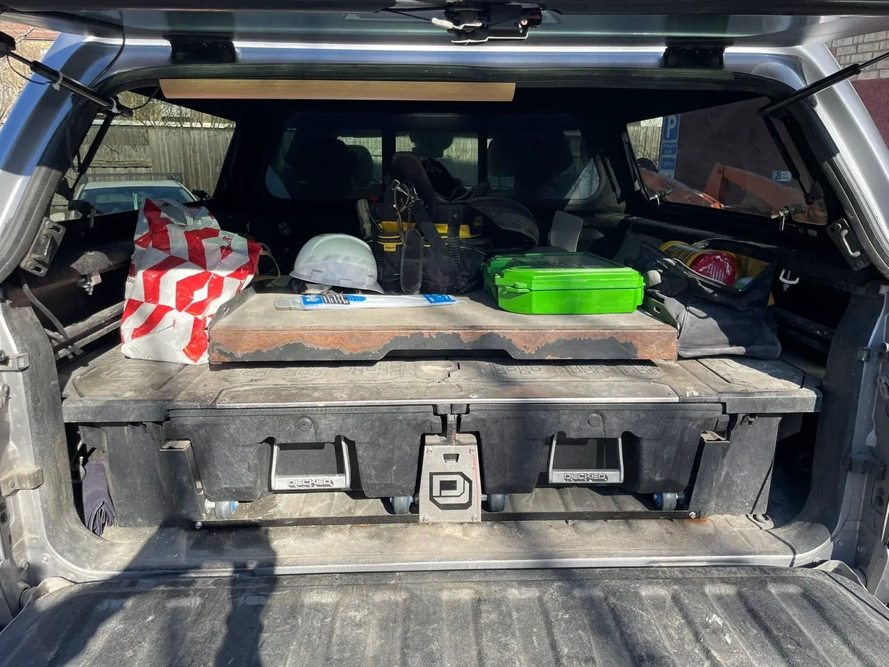 Vehicle image 14
