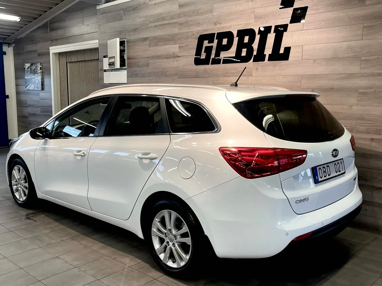 Vehicle image 2