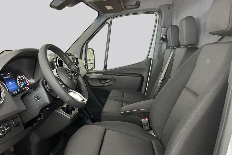 Mercedes e-Sprinter bild 8