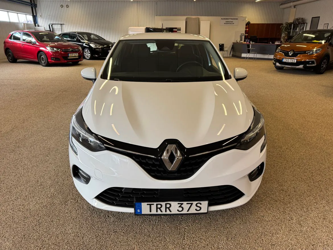 Vehicle image 7