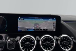 Mercedes GLA250 bild 7