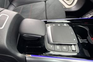 Mercedes GLA250 bild 18