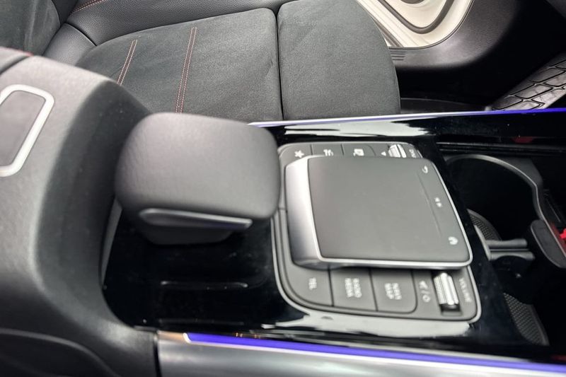 Mercedes GLA250 bild 18