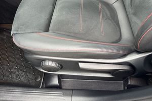 Mercedes GLA250 bild 23