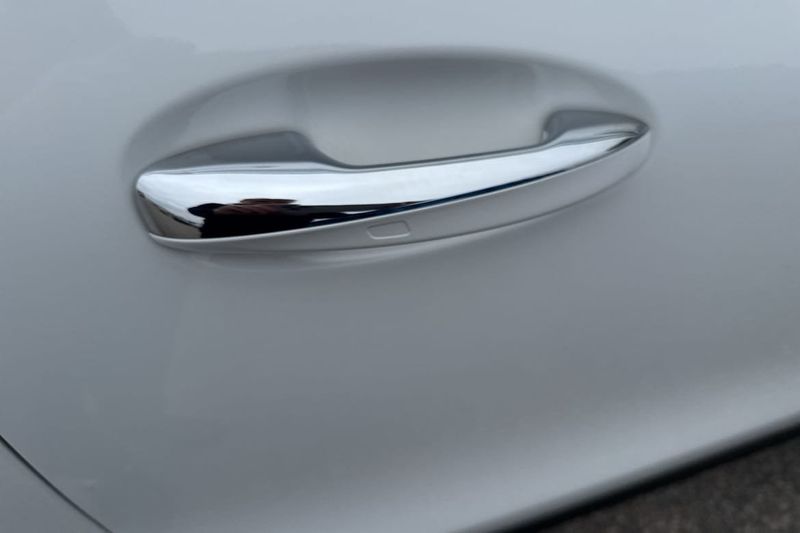 Mercedes GLA250 bild 15