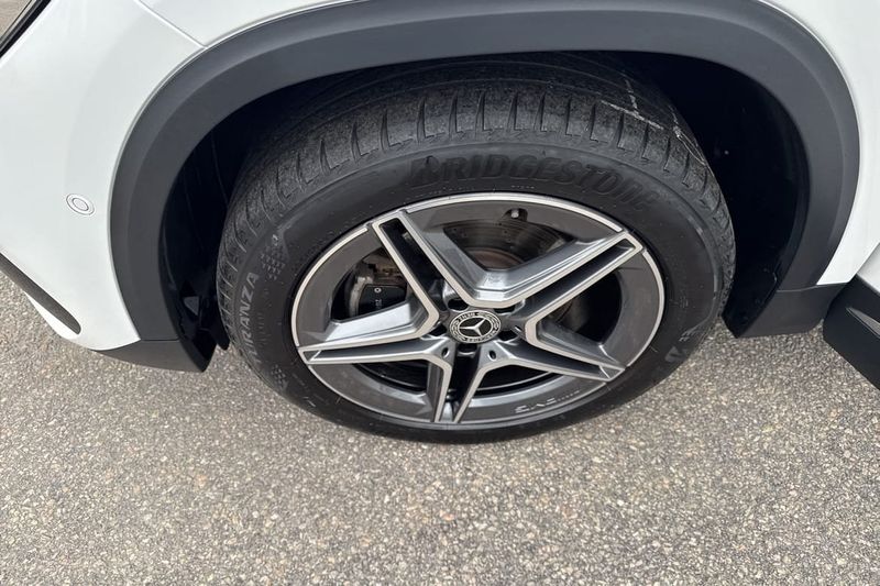 Mercedes GLA250 bild 12