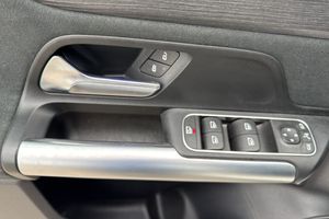 Mercedes GLA250 bild 21
