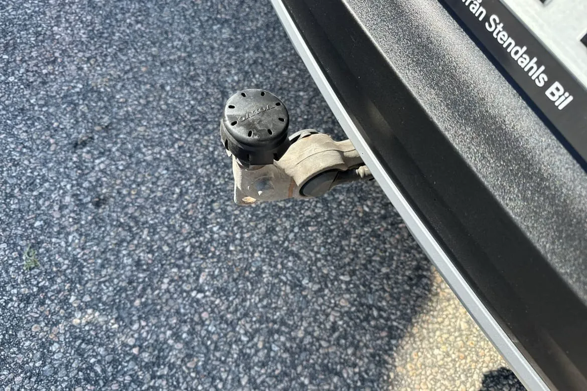 Vehicle image 18